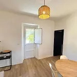 Pine & Apple Sintra House Colares