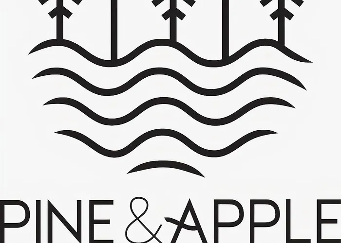 Pine & Apple House Feriehus