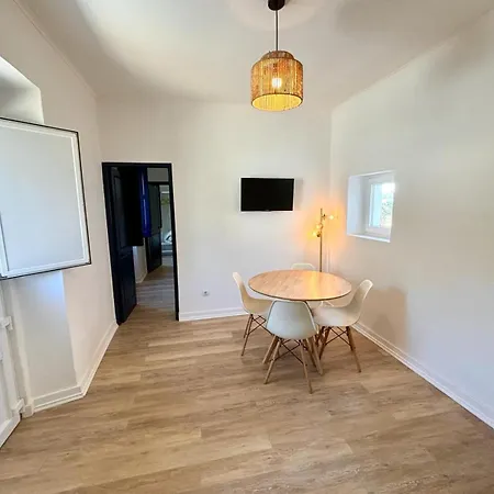 Дом отдыха Pine & Apple House *