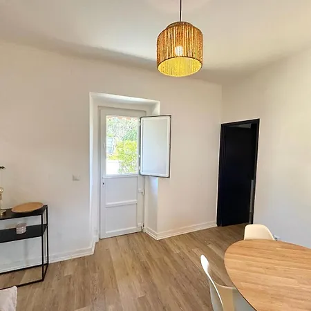 Pine & Apple House Коларес